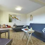 Arenda Apartamenty&domki Caloroczne