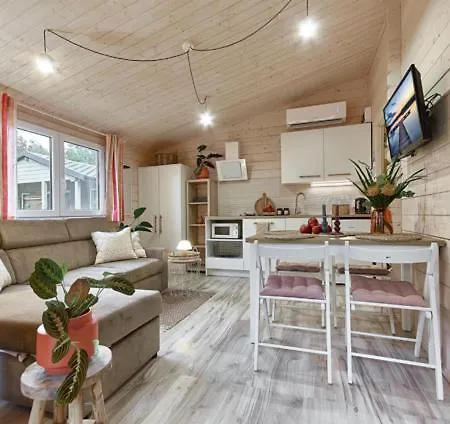 Arenda Apartamenty&domki Caloroczne Sierakow (Greater Poland)