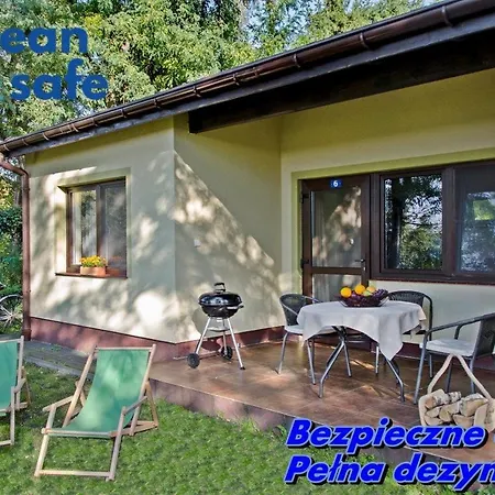 Resort Arenda Apartamenty&domki Caloroczne *