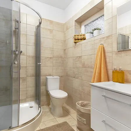 Arenda Apartamenty&domki Caloroczne