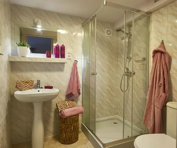 Arenda Apartamenty&domki Caloroczne Resort Sierakow (Greater Poland)