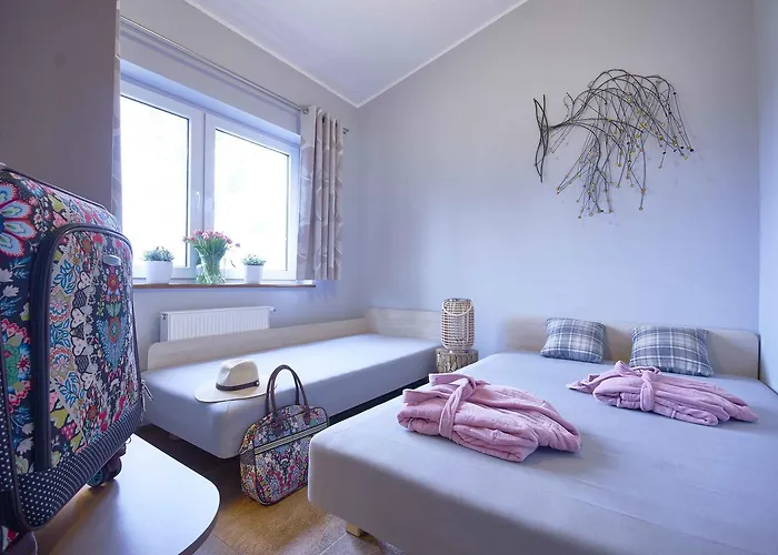 Resort Arenda Apartamenty&domki Caloroczne Sierakow (Greater Poland)